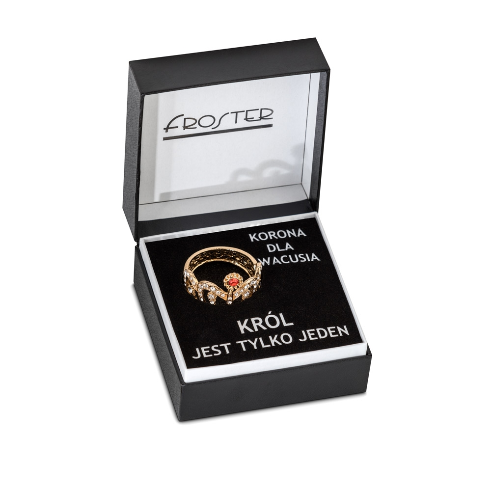 Korona dla Wacusia wewnątrz pudełka posiada adekwatny napis: Król jest tylko jeden