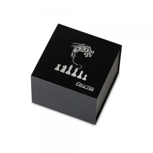 Kubek Szachy - czarne pudełko z magnetycznym zapięciem Froster